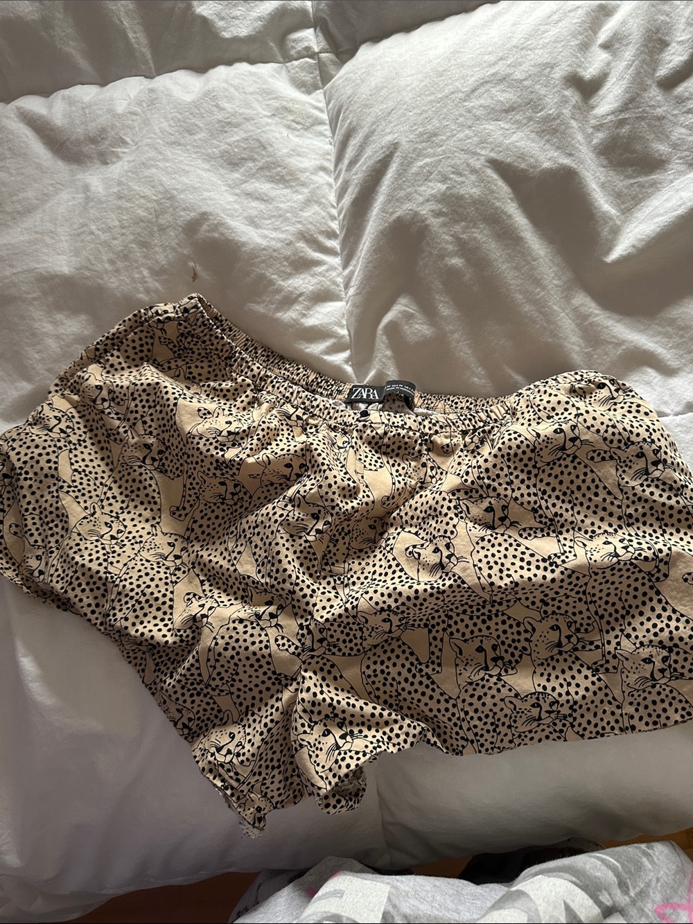 ZARA Beige Shorts with Black Fox Print